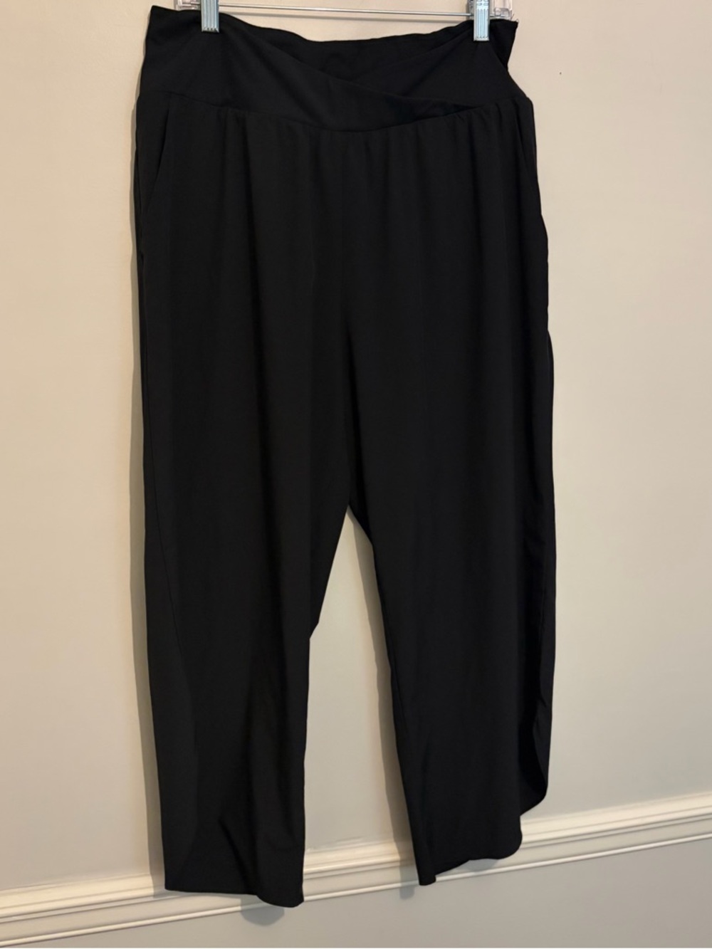 Halara Tulip Hem Lightweight Black Crop Ankle Pants Sz XL X-Large